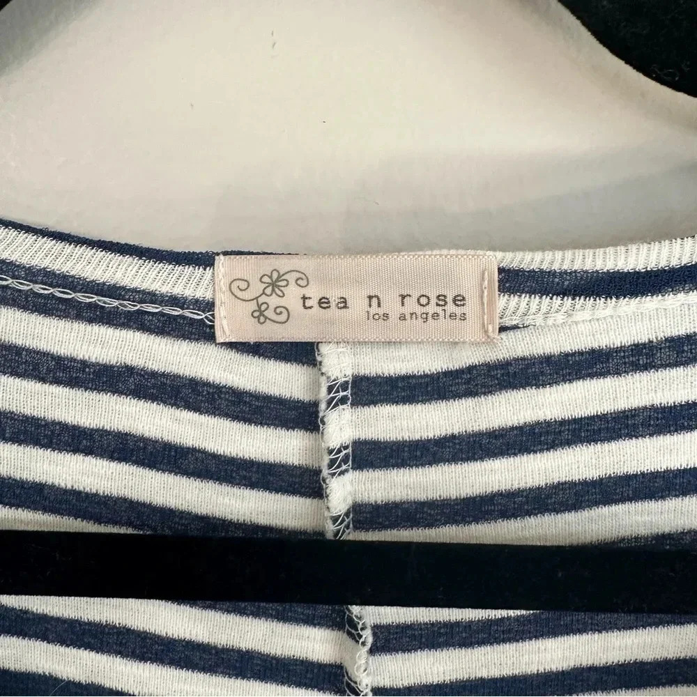 Tea N Rose Boutique Women's 3/4 Length Sleeve White & Navy Striped Top Sz S GUC - Picture 5 of 9
